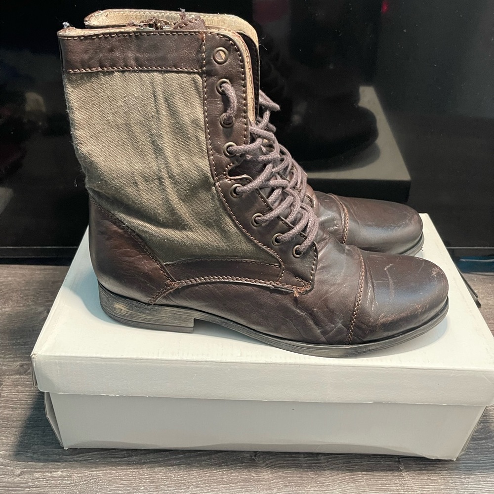 WOMEN BOOT SIZE 10.5